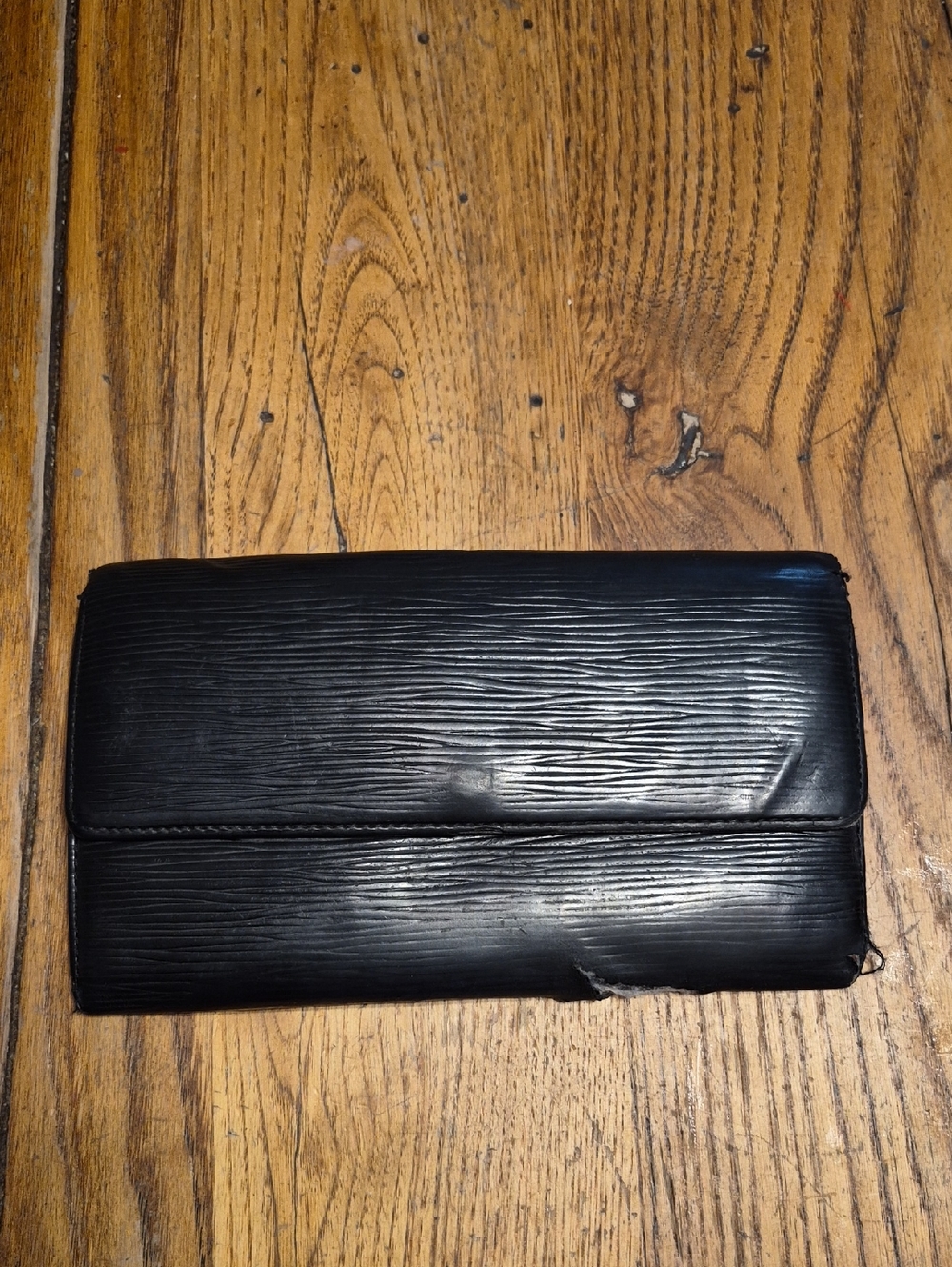 Project Authentic Louis Vuitton Black Leather Card Holder Wallet with Gold Snap